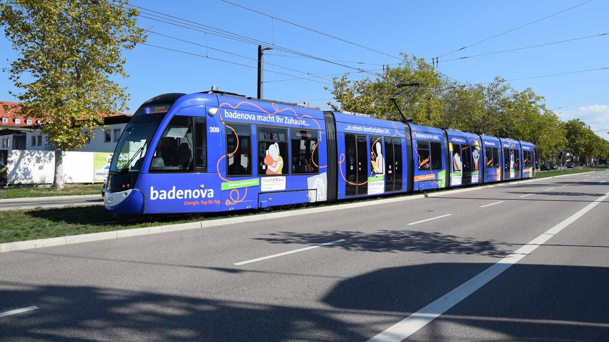 Freiburg im Breisgau - Straßenbahn CAF Urbos 309 - Aufgenommen am 28.09.2018 