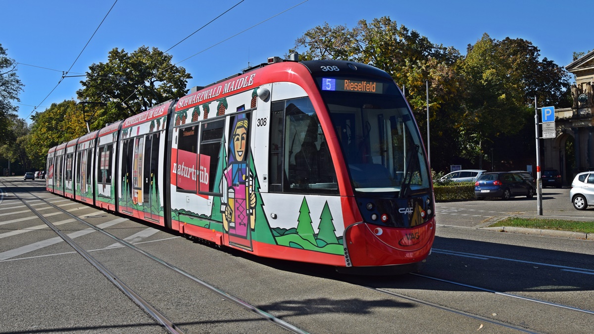 Freiburg im Breisgau - Straßenbahn CAF Urbos 308 - Aufgenommen am 14.10.2018 