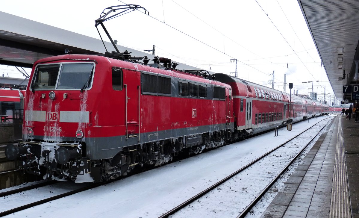 Frostige Front der 111 123-6 am 18.03.2018 in Nürnberg Hbf