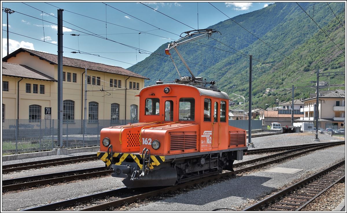 Ge 2/2 162 ist für den Verschub in Tirano zuständig. (15.08.2018)