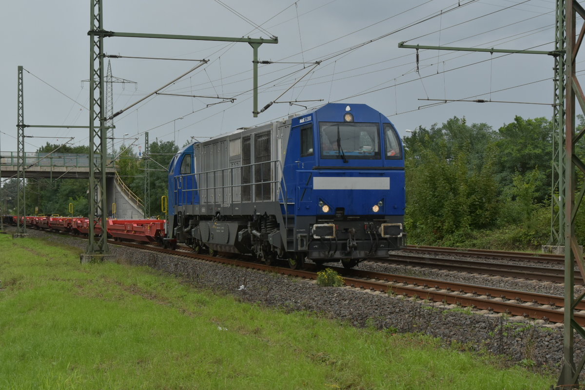 Gestern habe ich die Railflex 1273 003-4 noch LZ auf der ehemaligen Nordbahn von Mettmann kommend fotografiert und heute am Samstag den 18.8.2017 fährt sie mir mit einem leeren KLV vor die Kamera.