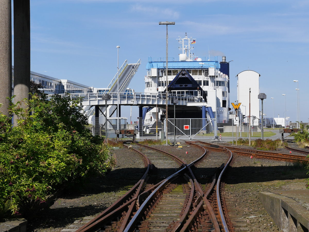 Gleisanlage im Fährbahnhof Puttgarden (Fehmarn), nicht jedes Fährschiff bringt einen Zug aus Dänemark; 25.08.2016
