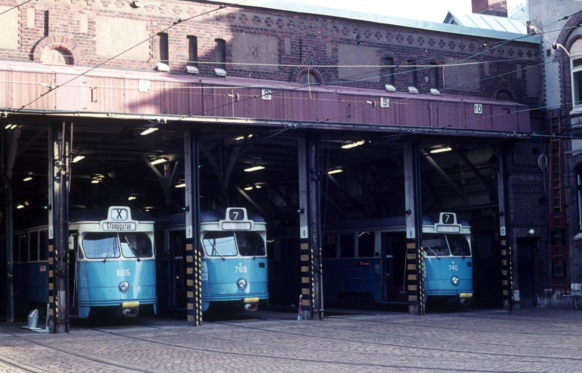 Göteborg GS: Triebwagen im Strassenbahnbetriebshof Stampgatan am 25. September 1971.