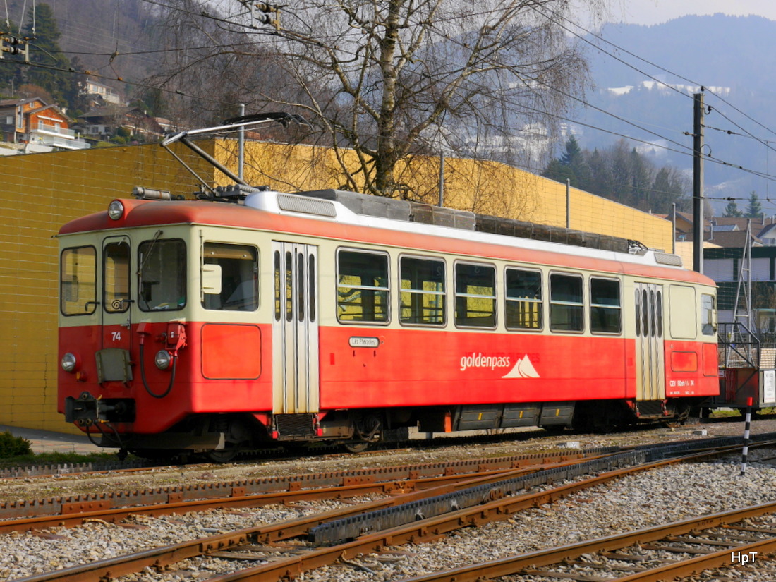 Goldenpass / MVR - Triebwagen BDeh 2/4 74 in Bolnay am 14.03.2015