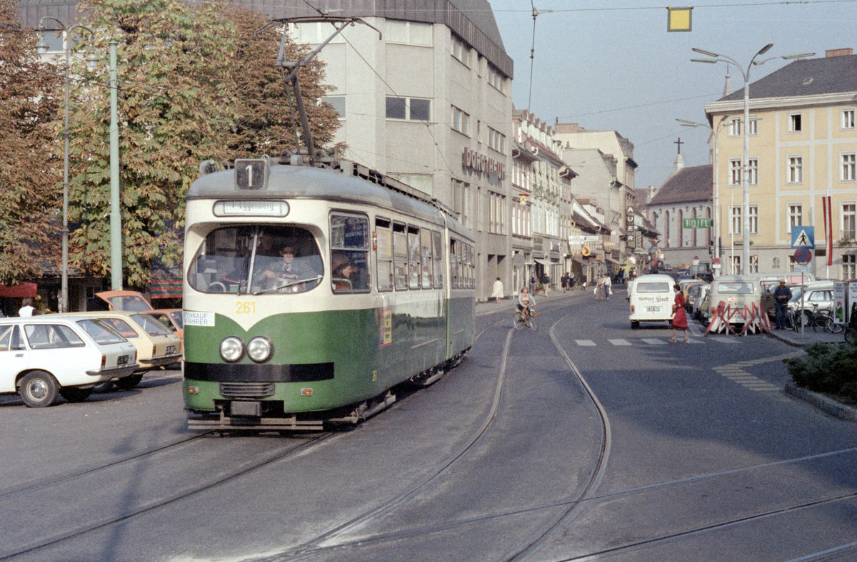 Graz GVB SL 1 (GT6 261) Jakominiplatz am 17. Oktober 1978. - Scan eines Farbnegativs. Film: Kodak Safety Film 5075. Kamera: Minolta SRT-101.