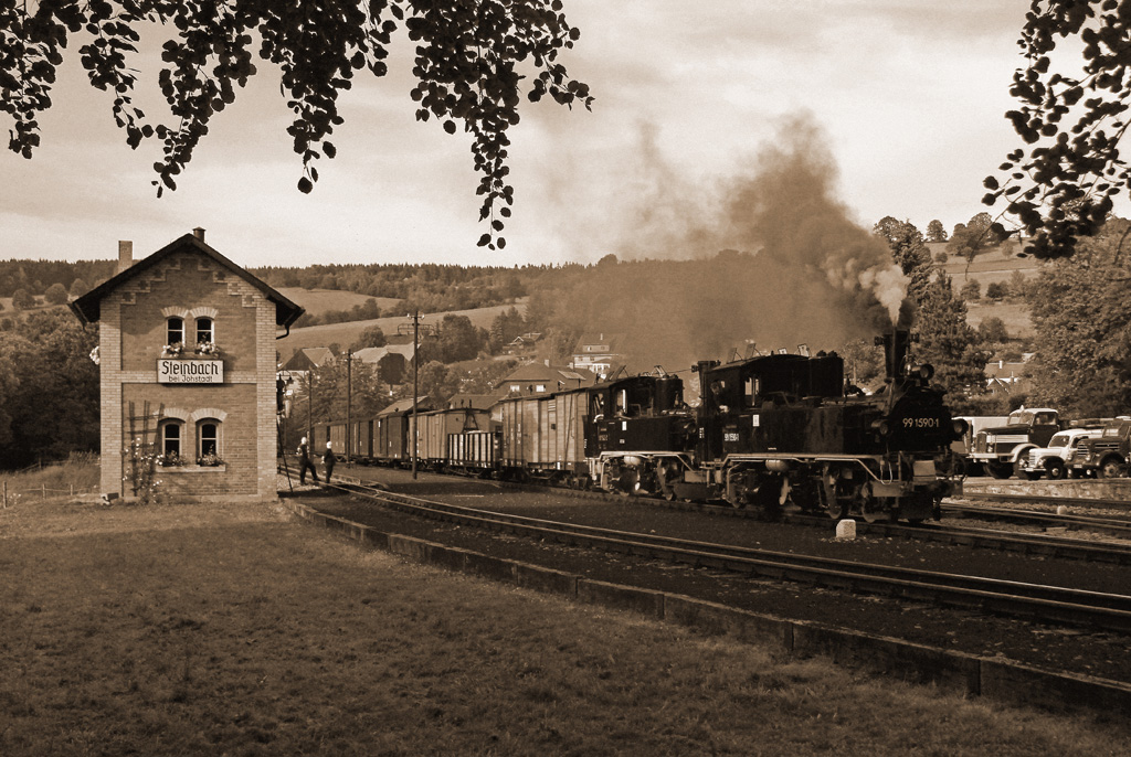  Güterverkehr wie in den Siebzigern  war das Motto der diesjährigen Fotoveranstaltung bei der Preßnitztalbahn und so könnte es damals ausgesehen haben. Die Aufnahme entstand aber auch am 04.07.2014