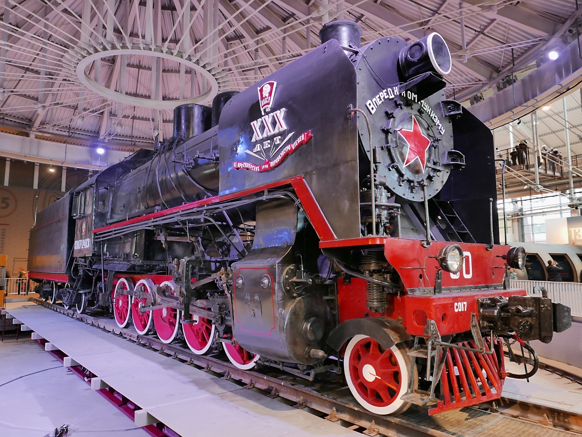 Güterzug-Dampflok СО-17 2413, Baujahr 1948, im Russischen Eisenbahnmuseum in St. Petersburg, 4.11.2017 