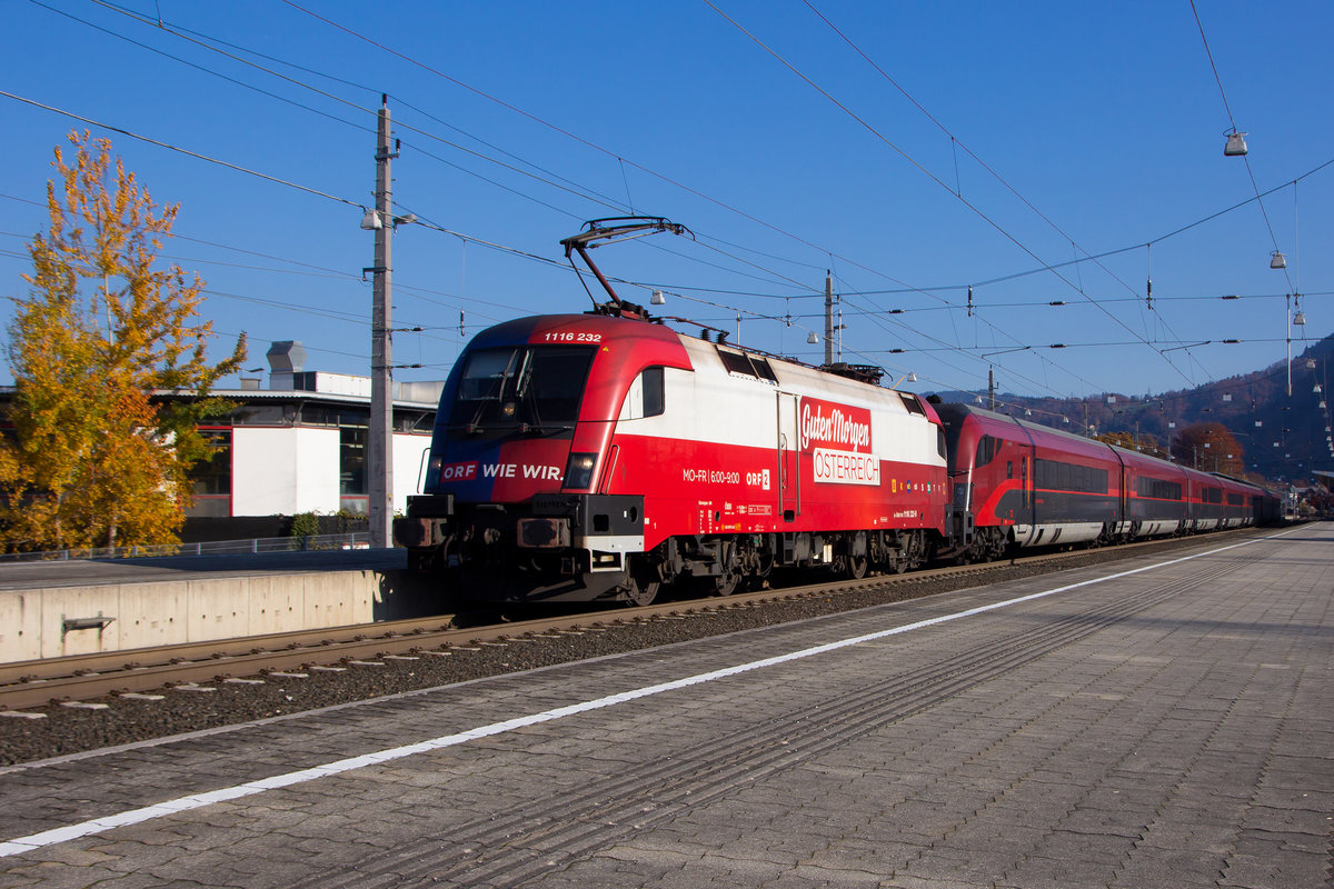  Guten Morgen Österreich  auf der 1116 232 mit dem Railjet in Dornbirn Bahnhof. 17.11.18