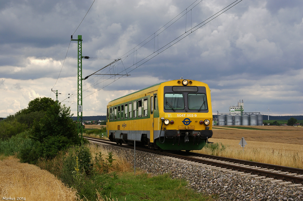 GySEV 5047 502 fährt am 14.07.2014 als Leerpersonenzug von Deutschkreutz nach Sopron.