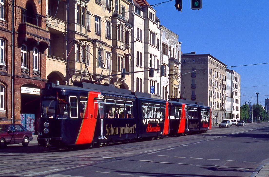 Halle 868 + 874, Magdeburger Straße, 30.04.1999.
