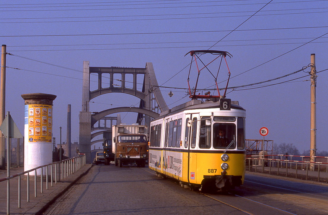 Halle 887, Berliner Brücke, 01.03.1991.
