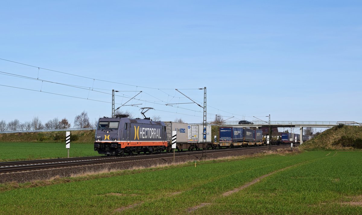 Hector Rail 241 006  Calrissian  zieht einen KLV-Zug am 25.03.17 durch Marl (Nds.) in Richtung Osnabrück.