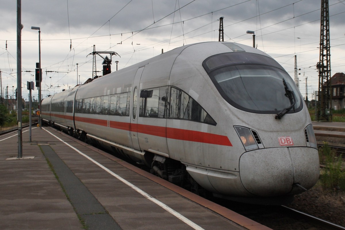 Hier 411 084-7  Kaiserslautern  als ICE1744 von Dresden Hbf. nach Oldenburg(Oldb), bei der Einfahrt am 11.7.2013 in Leipzig Hbf.