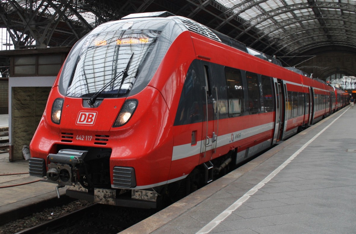 Hier 442 117-8 und 442 314-1 als RE50  Saxonia  (RE17073) von Leipzig Hbf. nach Dresden Hbf., dieser Triebzugverband stand am 11.7.2013 in Leipzig Hbf. 