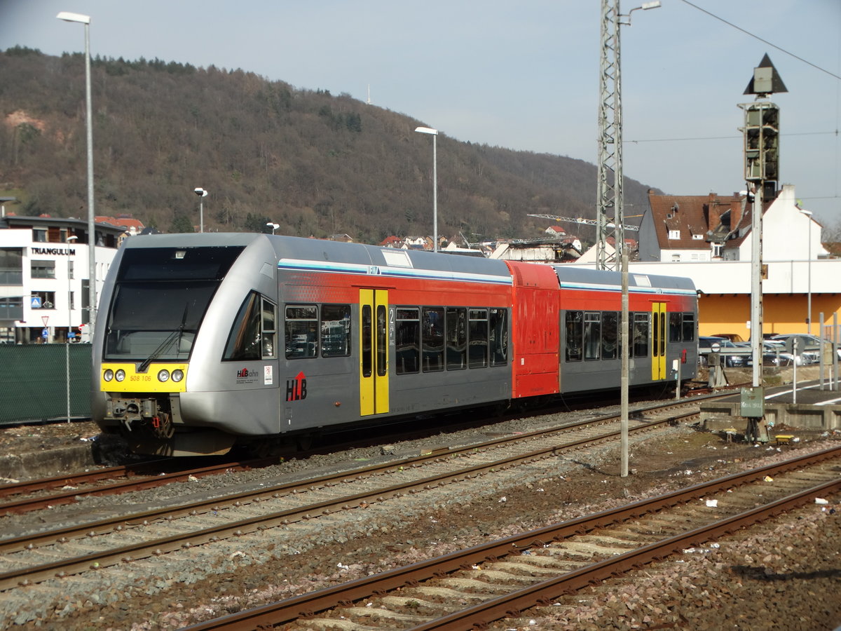 HLB Stadler GTW VT106 am 14.03.17 in Gelnhausen Bhf vom Bahnsteig aus fototgrafiert