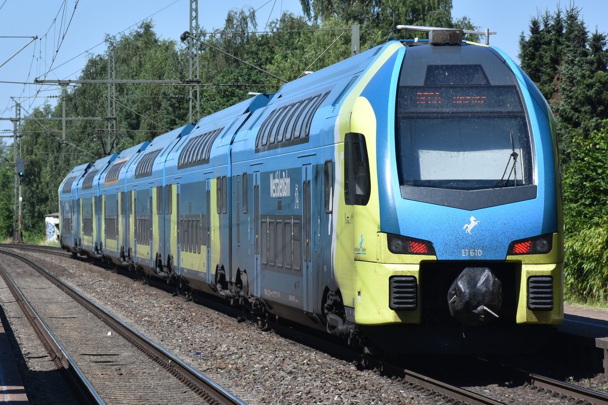 HÖRSTEL (Kreis Steinfurt), 20.07.2016, ET 610 der Westfalenbahn als RE60 nach Rheine bei der Ausfahrt aus dem Bahnhof Hörstel