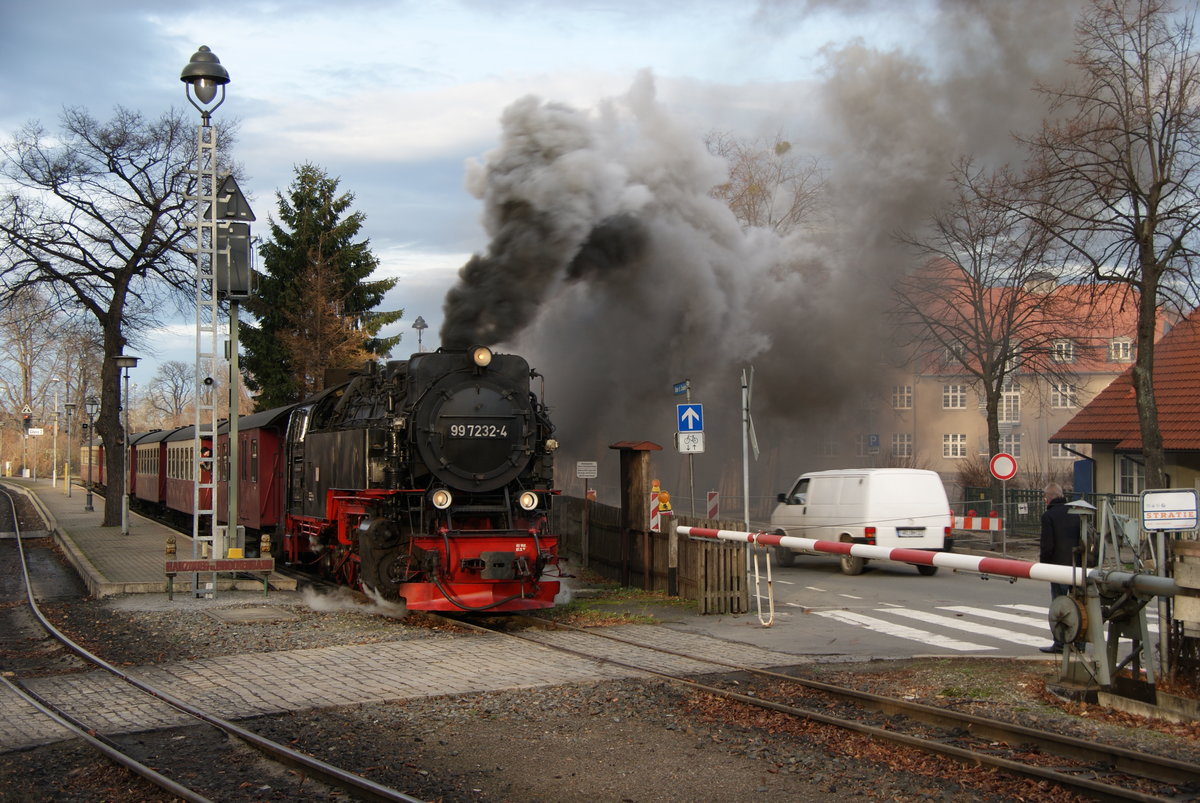 HSB (Harzbahn) 99 7232-4 am 27.12.13 in Wernigerode. Dieses Foto hat ein Freund von mir gemacht und ich darf es veröffentlichen.