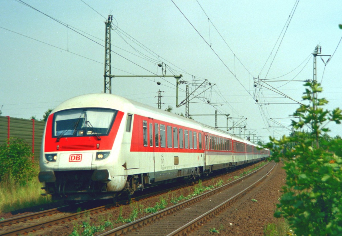 IC 621  Heinrich der Lwe  (Dresden–Kln–Regensburg) am 20.08.1998 in Schandelah