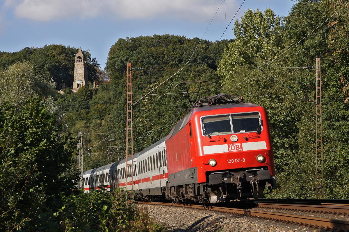IC mit Lok 120 131-8 am 29.09.2015 im Witten am Bergerdenkmal.