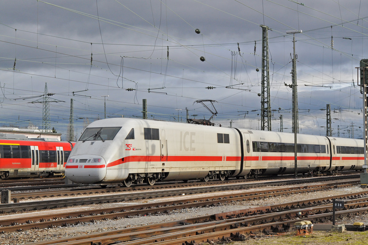 ICE 401 581-4 fährt beim Badischen Bahnhof ein. Die Aufnahme stammt vom 18.01.2018.
