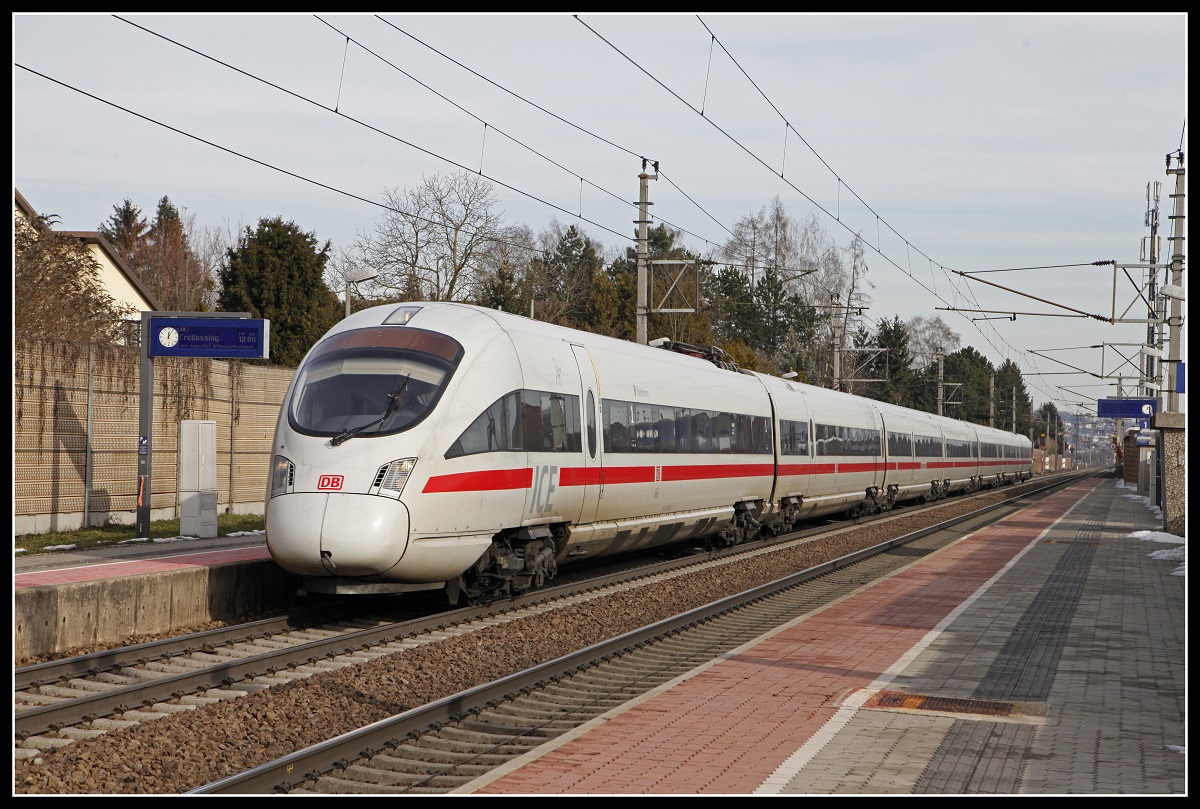 ICE 3 bei hoher Geschwindigkeit auf der Neubaustrecke Köln ? Frankfurt