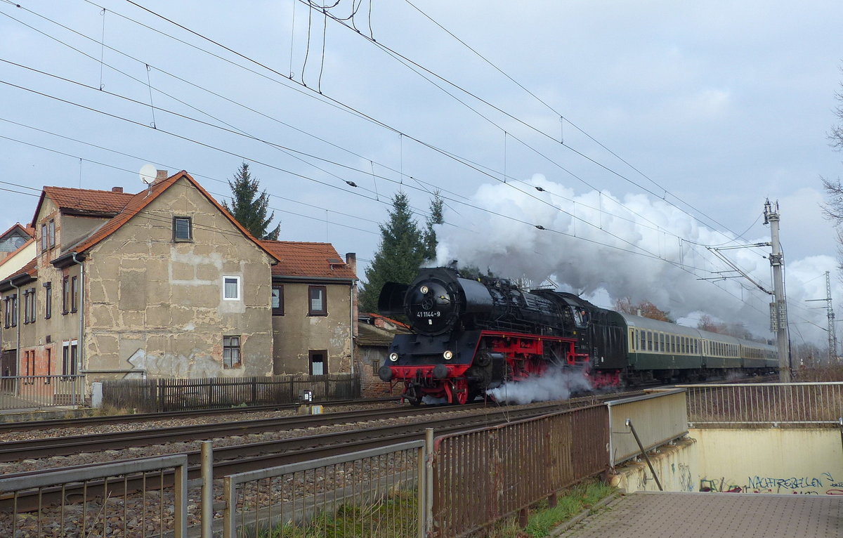 IGE Werrabahn-Eisenach 41 1144-9 mit dem  Wartburg-Express I  von Altenburg nach Eisenach, am 02.02.2017 in Erfurt-Bischleben.