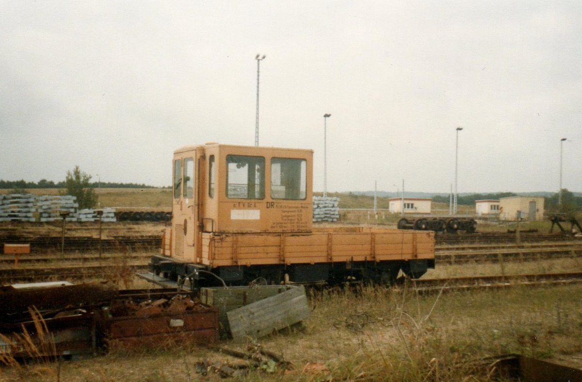 Im September 1997 fotografierte ich ein Skl Bauart Schöneweide in Mukran.