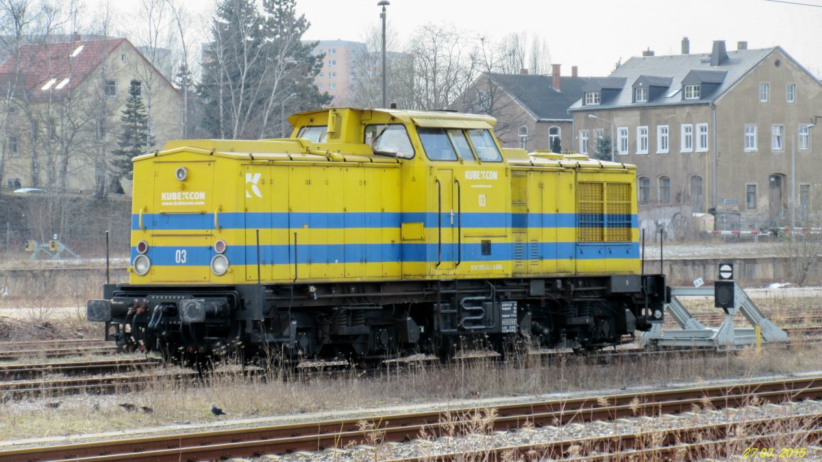 im Zuge weiterer Holzverladungen stand diesmal die 202 494-1 von Kubecon am Bahnhof Freiberg um Rangierarbeiten zu machen (27.3.2015)  