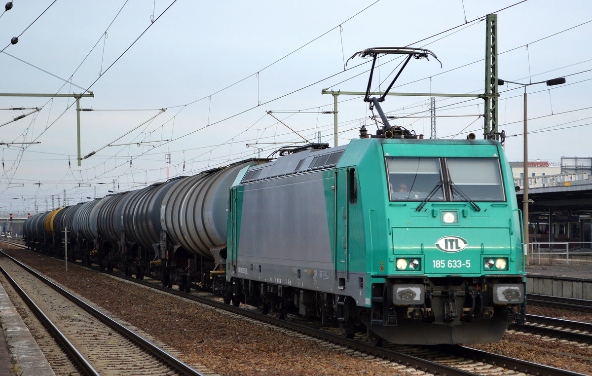 ITL - Eisenbahngesellschaft mbH mit  185 633-5  [NVR-Number: 91 80 6185 633-5 D-ITL] und Kesselwagenzug am 30.01.19 Bf. Flughafen Berlin-Schönefeld.