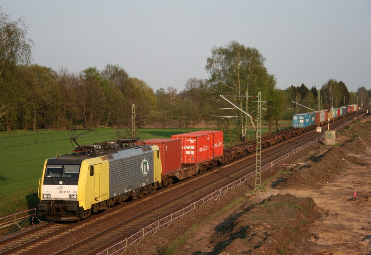 ITL ES 64 F4-203 mit DGS 93050 (Frankfurt Oderbrcke–Hamburg-Waltershof) am 21.04.2011 zwischen Bardowick und Radbruch