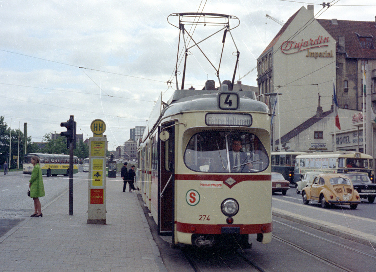 Kiel KVAG SL 4 (DÜWAG-GT6 274) Hauptbahnhof am 9. Juni 1968. - Scan von einem Farbnegativ. Film. Kodacolor X.