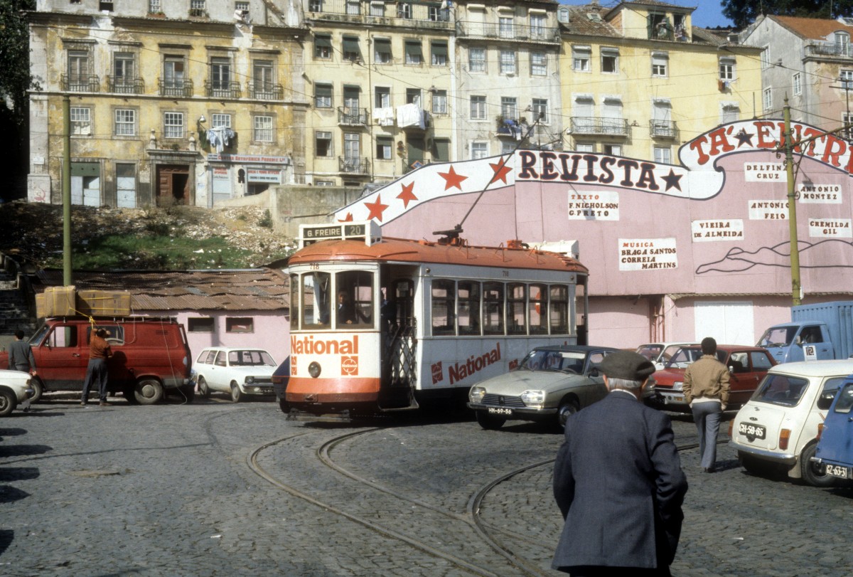 Lisboa / Lissabon Carris SL 20 (Tw 718) Largo Martim Moniz im Oktober 1982.