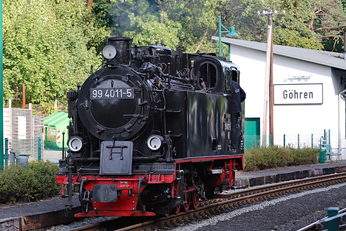 Lok 99 4011 beim rangieren auf dem Bahnhof Göhren. - 16.09.2018