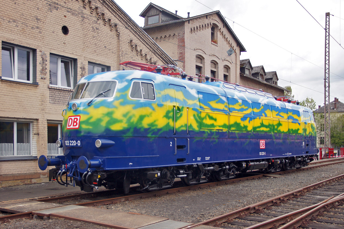 Lokomotive 103 220-0 am 25.08.2018 in Siegen.