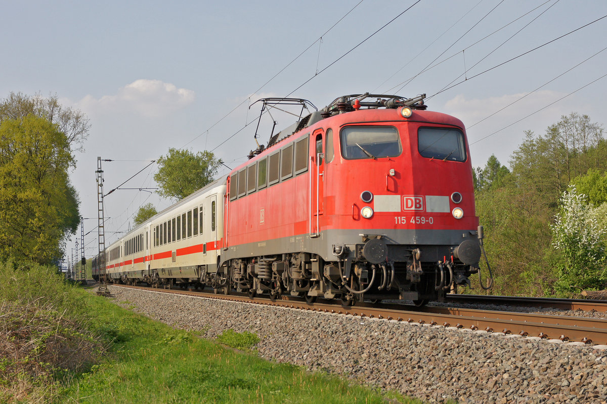 Lokomotive 115 459-0 als PbZ am 20.04.2018 in Lintorf.