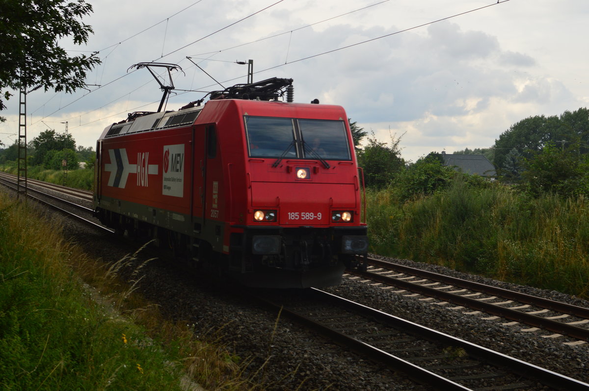 LZ kommt die RHC/früher HGK 185 589-9 bei Tilmeshof gen Neuss Hbf gefahren. 13.7.2016