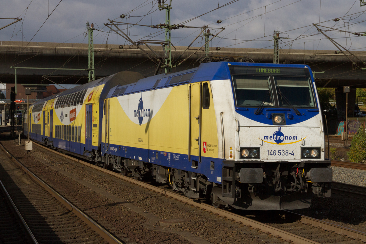 ME 146 538-4 in Hamburg Harburg mit einem Regiozug nach Luneburg. 20.10.2018