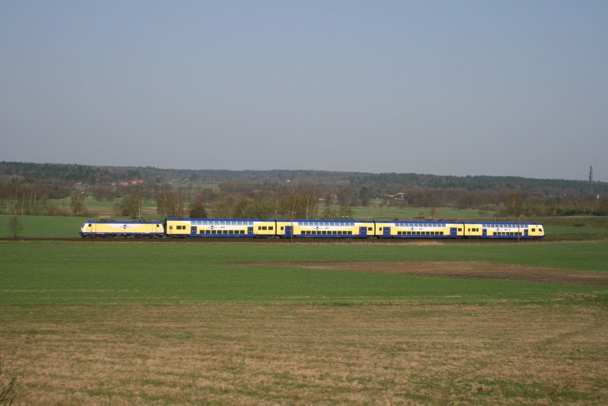 ME 146 xxx mit Umleiter-MEr 36608 (Harburg–Tostedt) am 11.04.2009 zwischen Maschen und Jesteburg