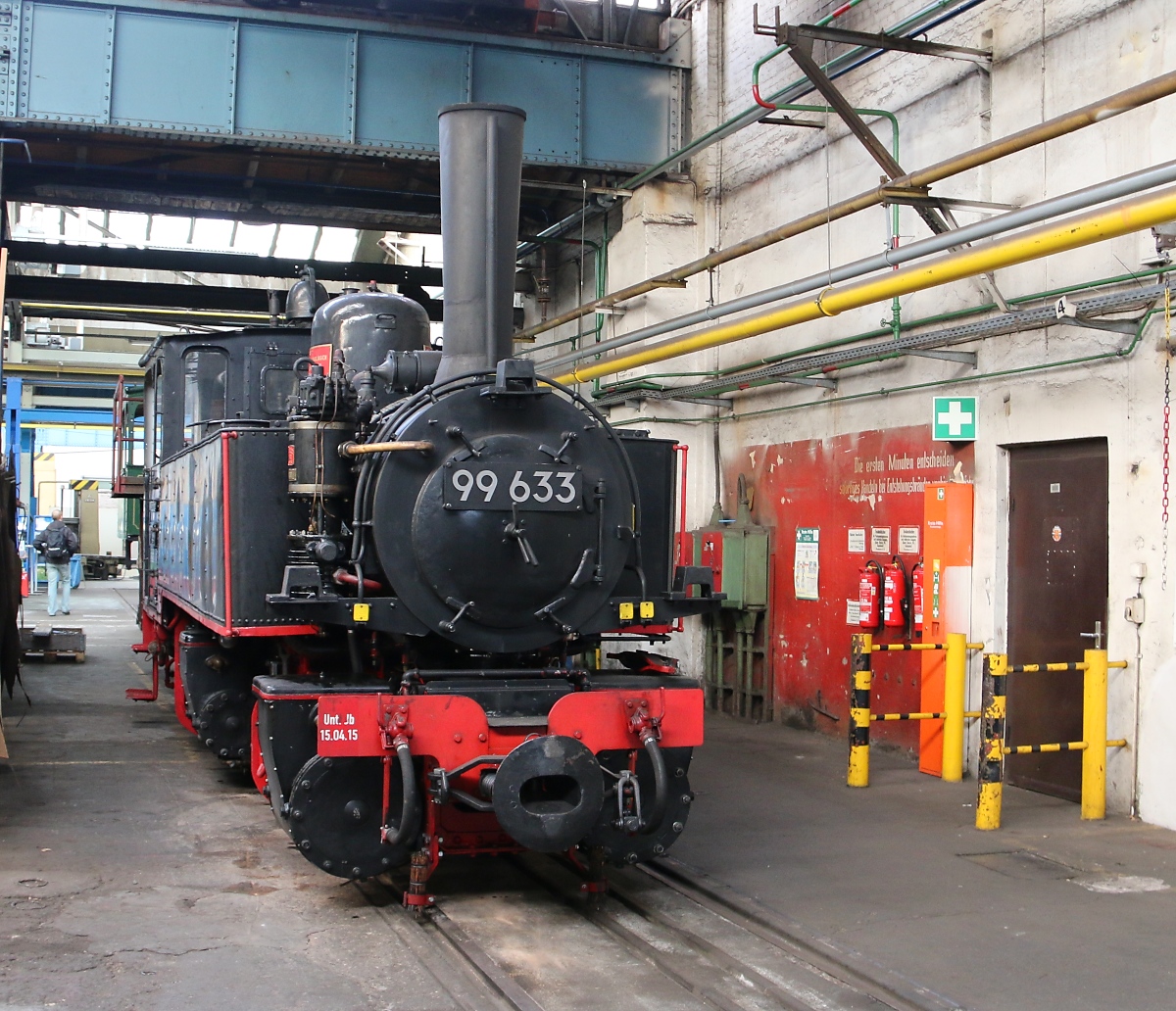 Mein 6000. Bild zeigt das Öchsle 99 633, bekannt aus dem Vorspann der Sendung  Eisenbahn-Romantik . Sie stand am 03.11.2018 im Dampflokwerk Meiningen, welches wir im Rahmen einer Sonderfahrt besucht hatten.