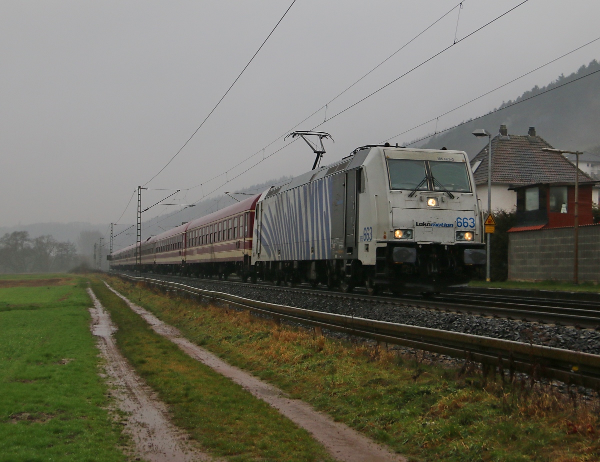 Mein letztes Bild aus dem Jahre 2015 zeigt 185 663-2 mit Sonderzug in Fahrtrichtung Norden. Aufgenommen am 31.12.2015 in Ludwigsau-Friedlos.