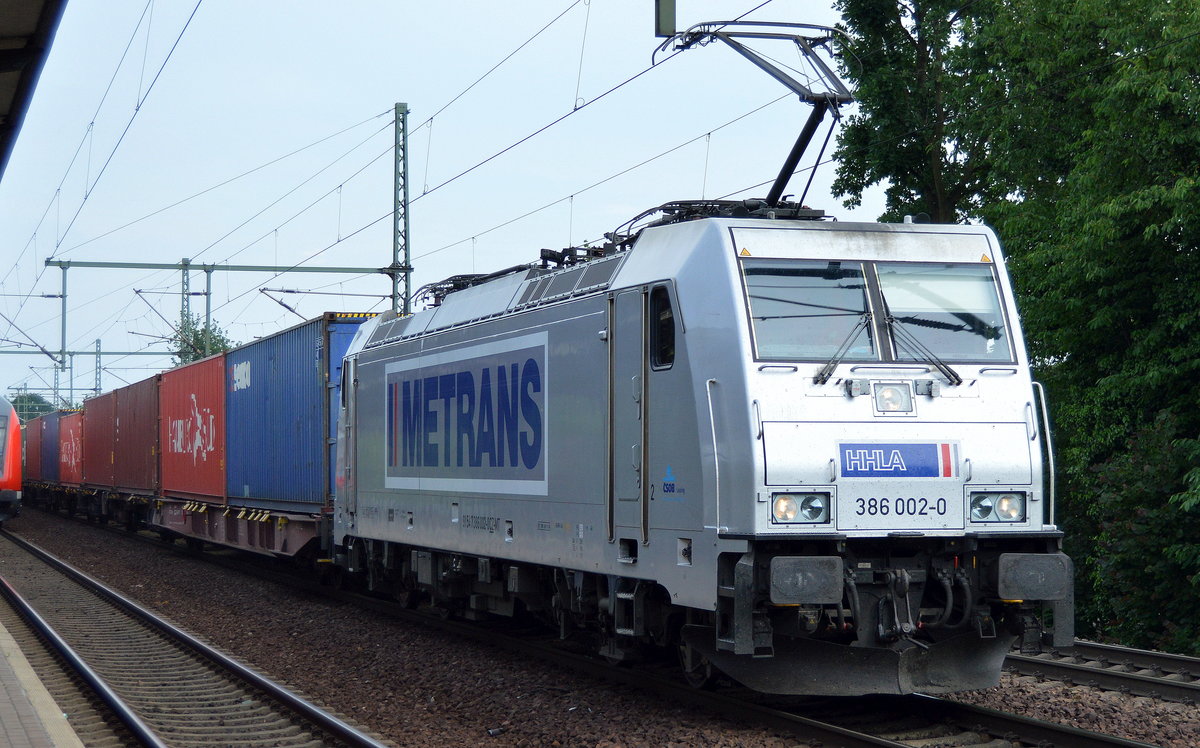METRANS/HHLA 386 002-0 [NVR-Number: 91 54 7386 002-0 CZ-MT] mit Containerzug am 30.05.18 Dresden-Strehlen.