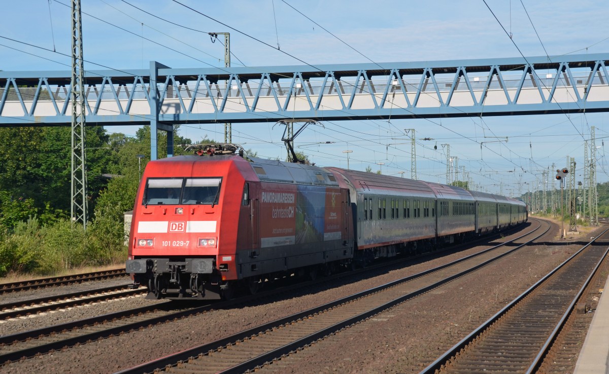Mit dem EN 490 aus Wien fuhr 101 029 am 03.07.14 durch Buchholz(Nordheide) über den Güterring nach Maschen seinem Ziel Hamburg-Altona entgegen.