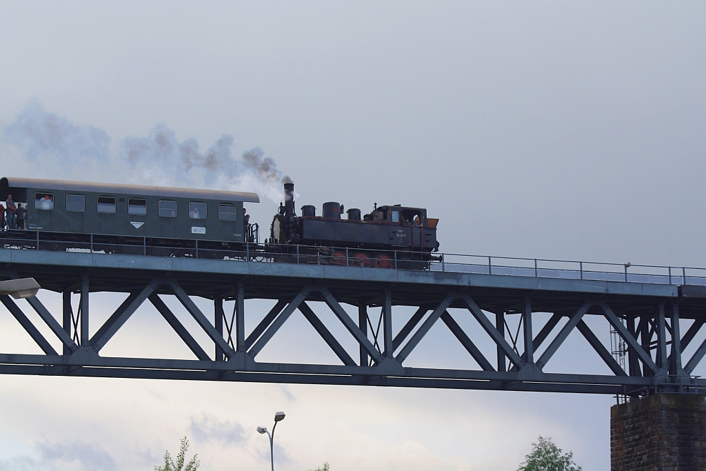 MLV 92.2271 am 12.Juni 2016 auf der Brücke über den Kamp in Zwettl.