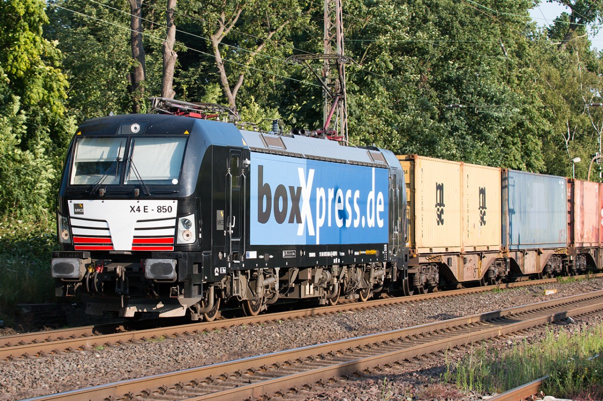 MRCE 193 850 in boxXpress.de Bemalung bei der Durchfahrt durch Ratingen Lintorf.