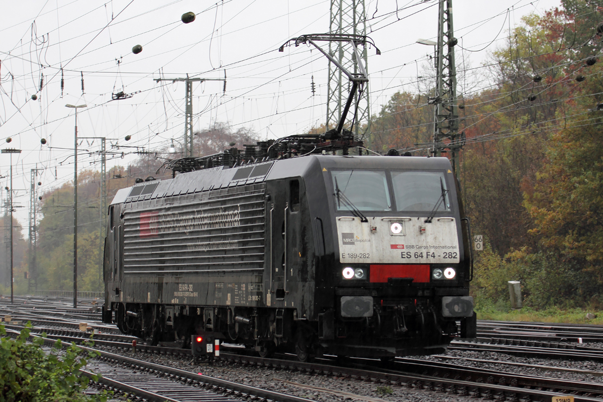 MRCE ES 64 F4-282 unterwegs für SBB Cargo in Gremberg 16.11.2016