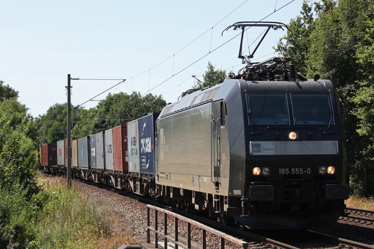 MRCE/CTL Logistics 185 555 am 22.7.13 mit einem Containerzug in Hamburg-Moorburg.