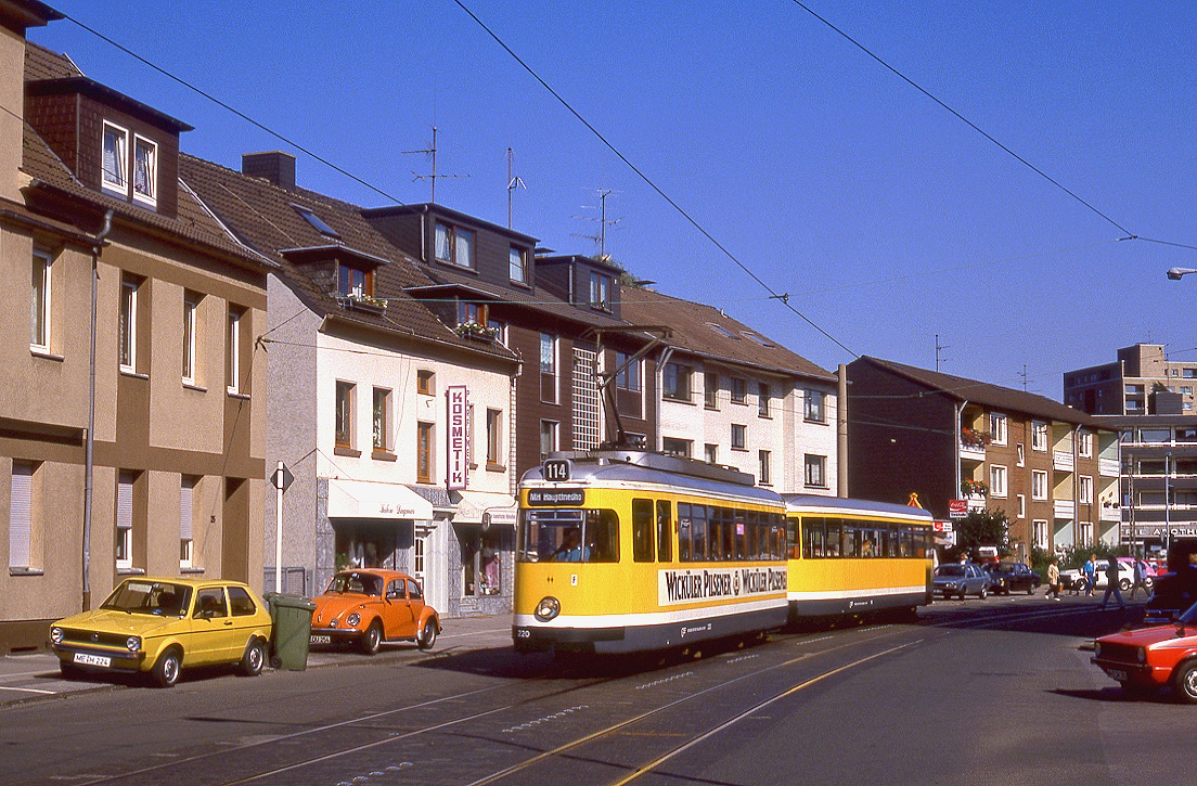 Mlheim Tw 220 in der Aktienstrae, 30.09.1987.