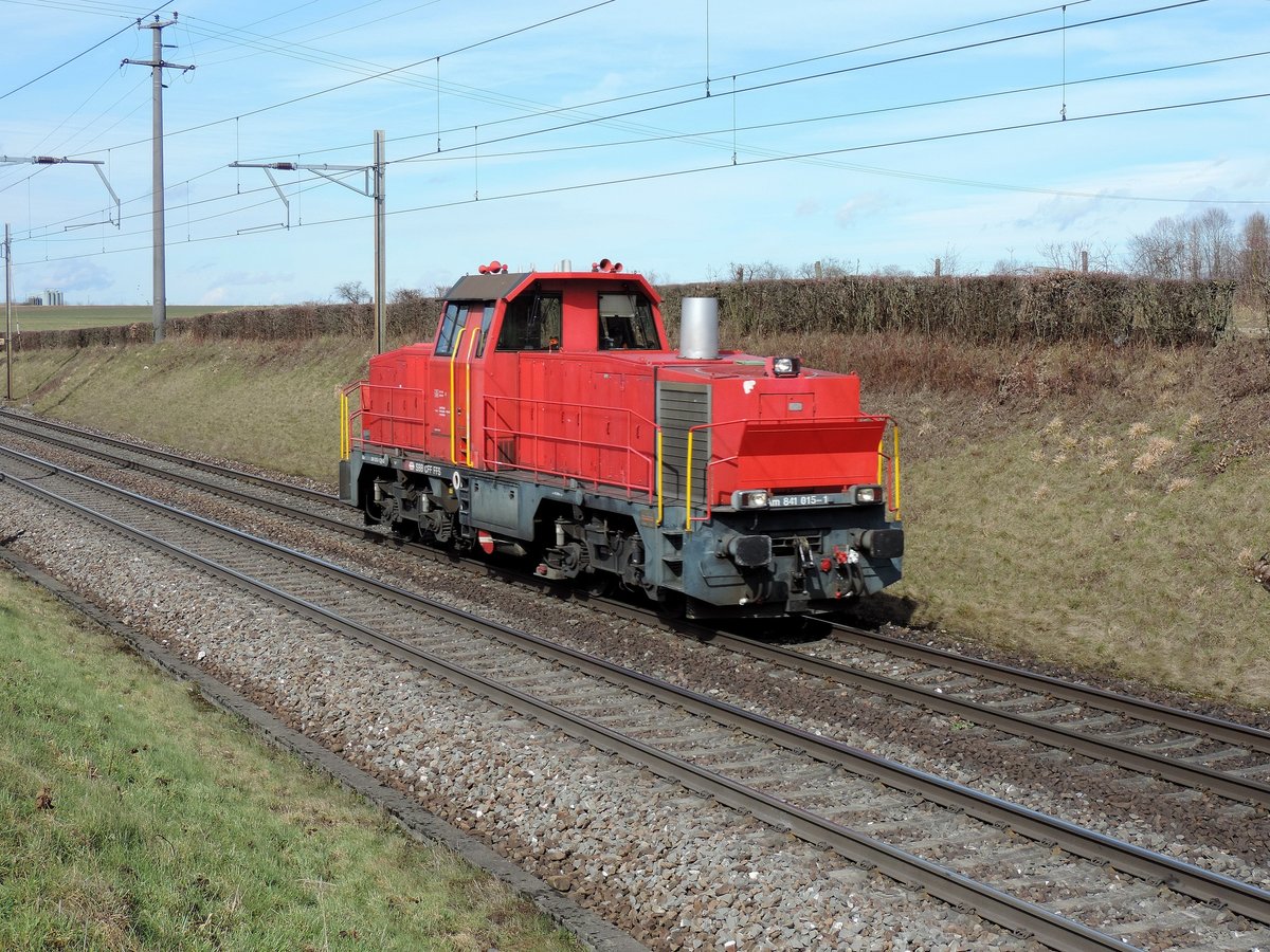 Mumpf - 8. März 2018 : Am 841 015 unterwegs auf der Bözberglinie.