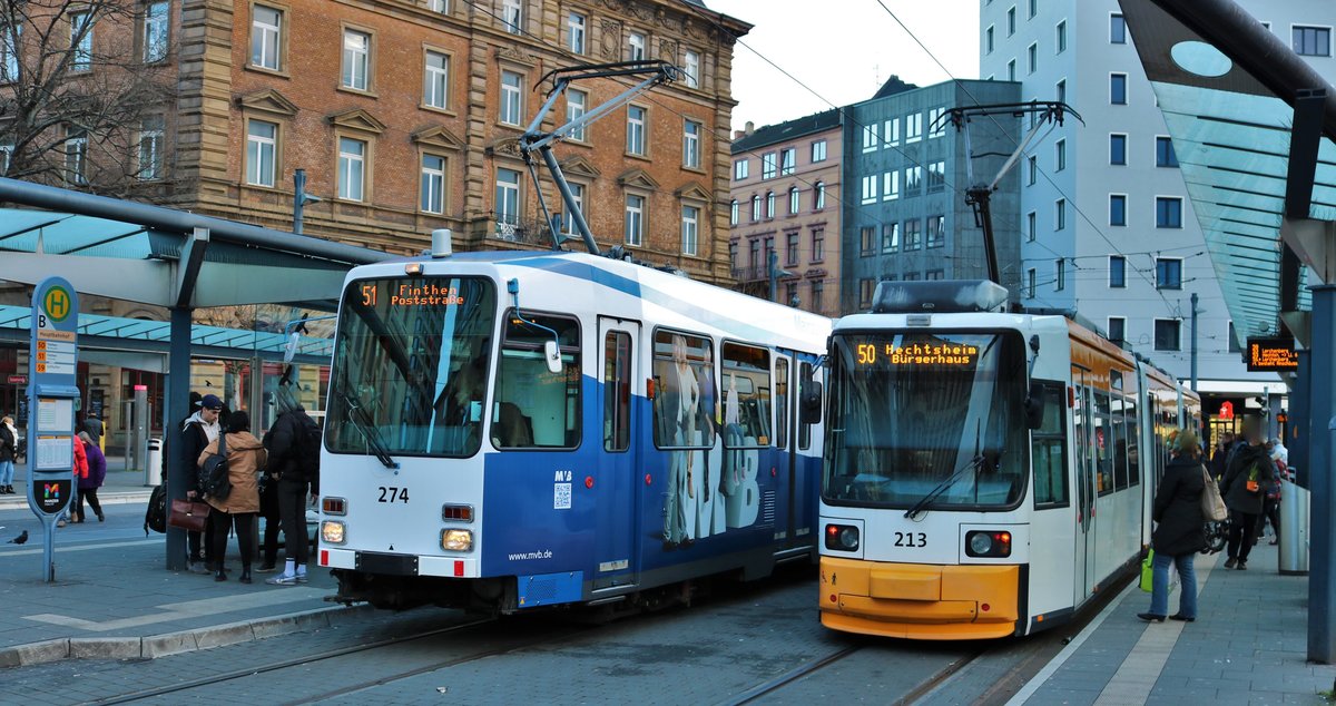 MVG Düwag M8C 274 (MVB Vollvwerbung) und Adtranz GT6M-ZR Wagen 213 am 19.01.18 in Mainz Hbf