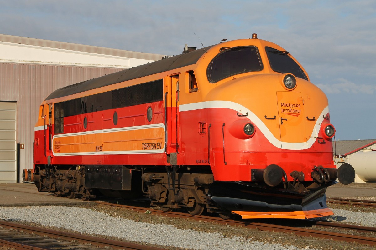 MX26 (DSB MX 1025) “Tørfisken” der Midtjyske Jernbaner bei Bahnbetriebswerke Lemvig am 10-8-2015.